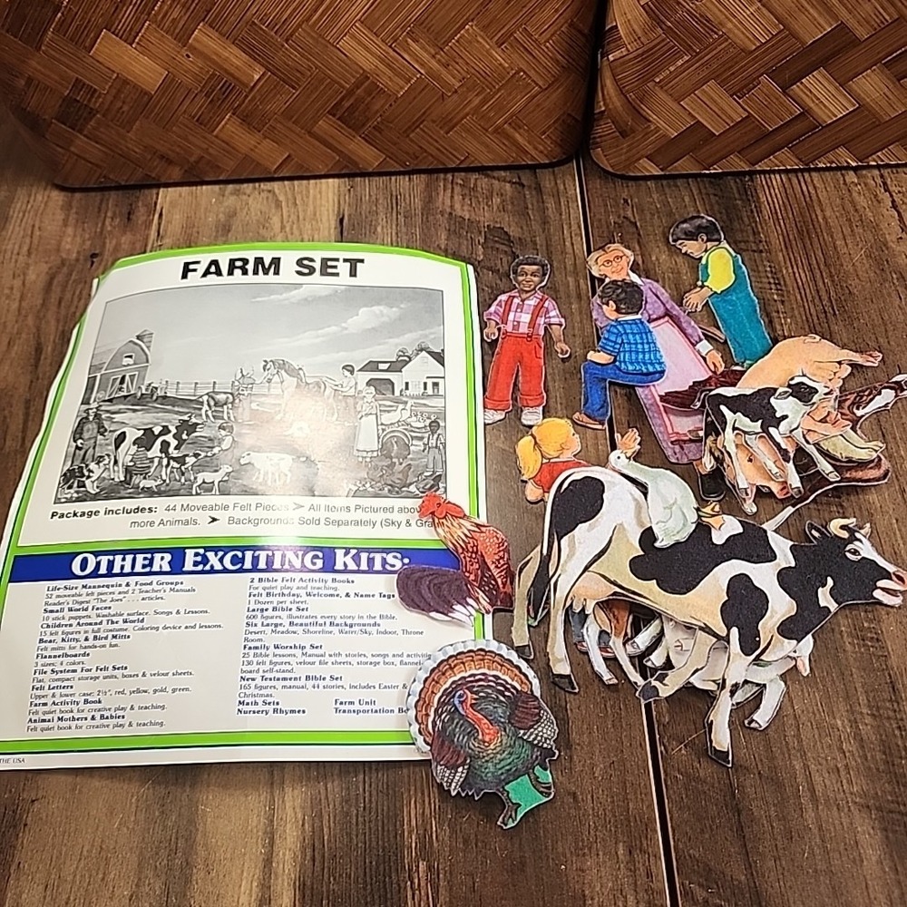Vintage Little Folk Visuals Farm Set Animals People Felt Learning‎ Play Moveable